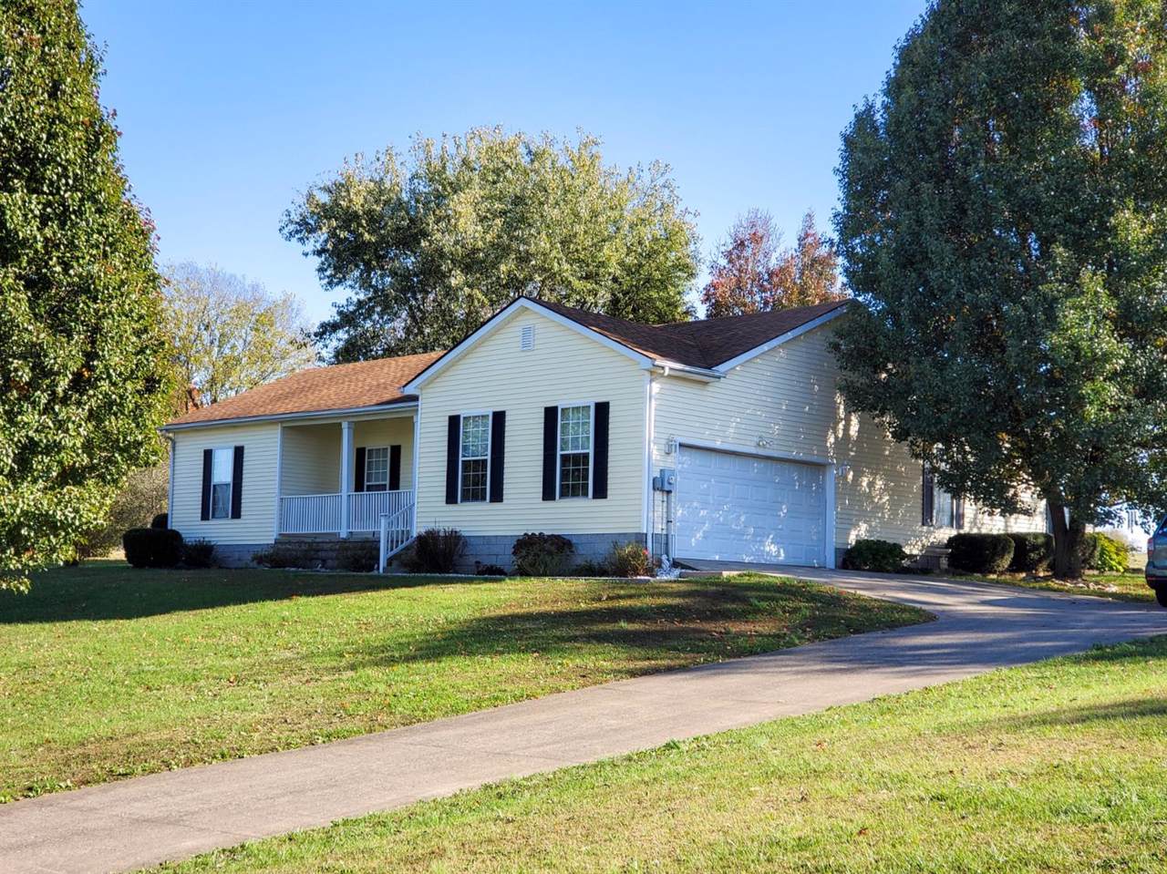 668 Homestead Lane - Photo 1