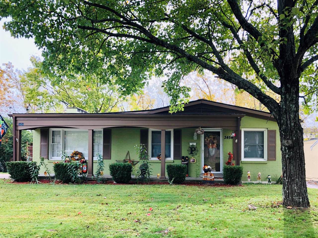 3454 Greentree Road - Photo 1