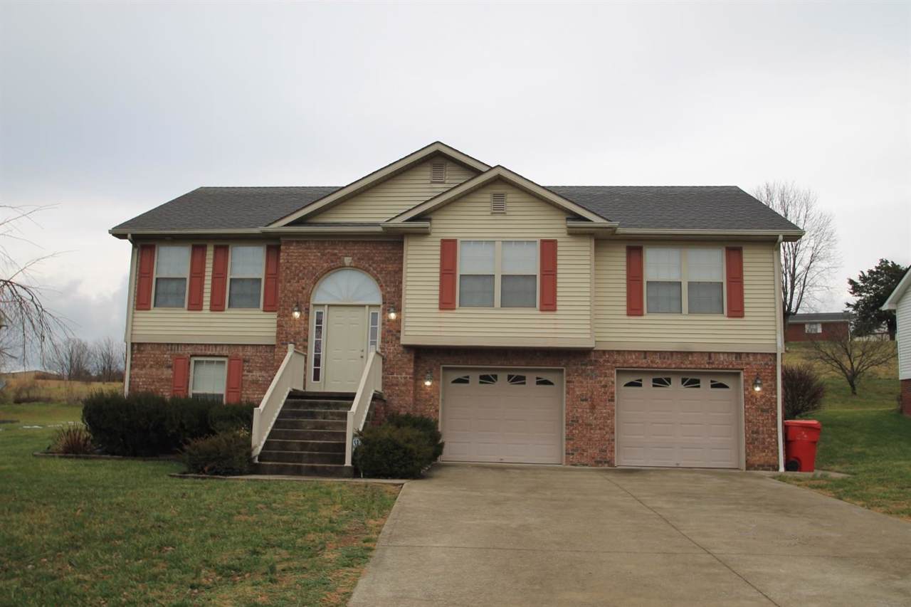 112 Lee Paige Court - Photo 1