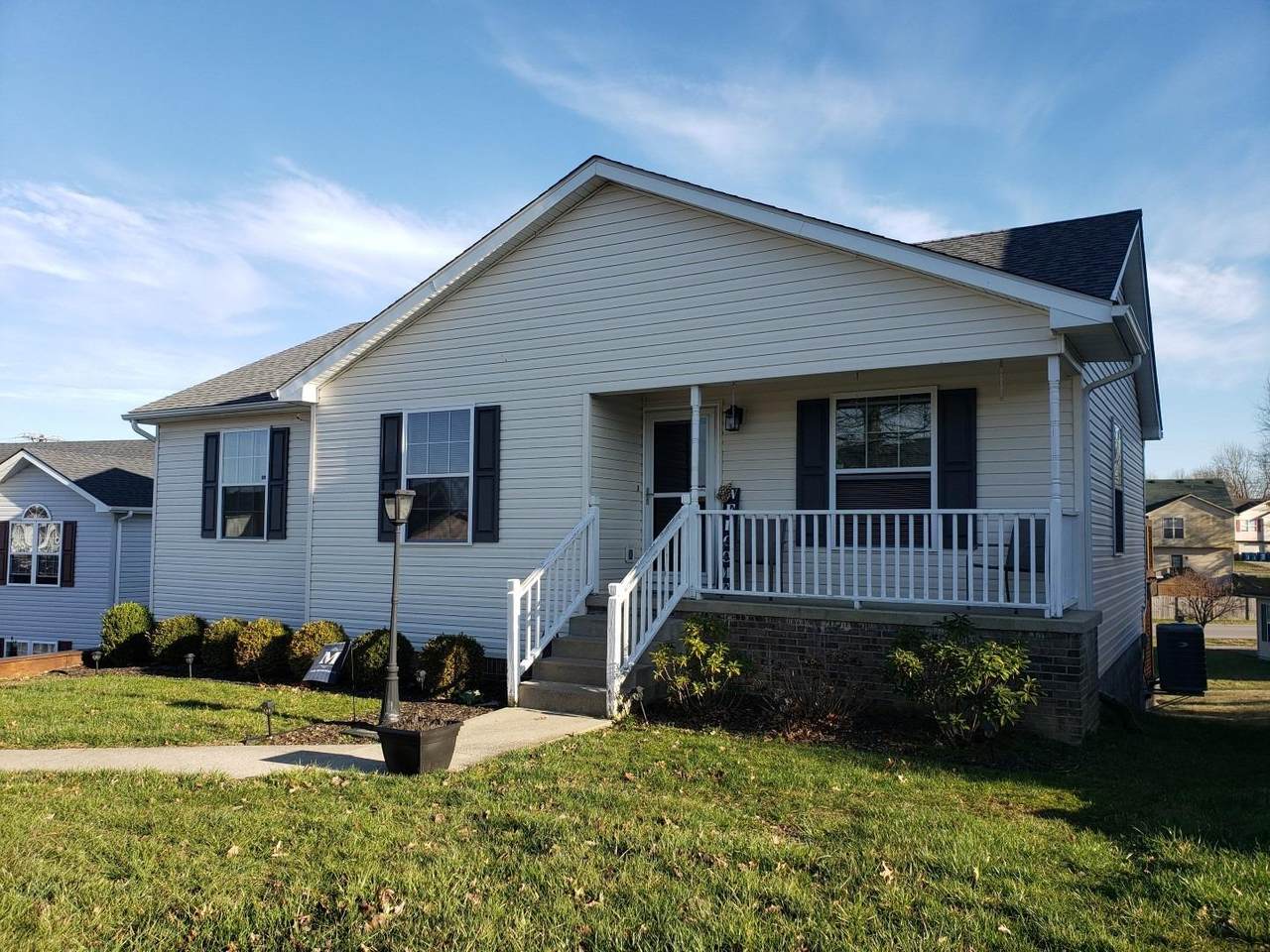 107 Thomas Lane - Photo 1