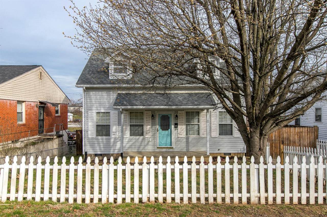 704 Bradley Street - Photo 1