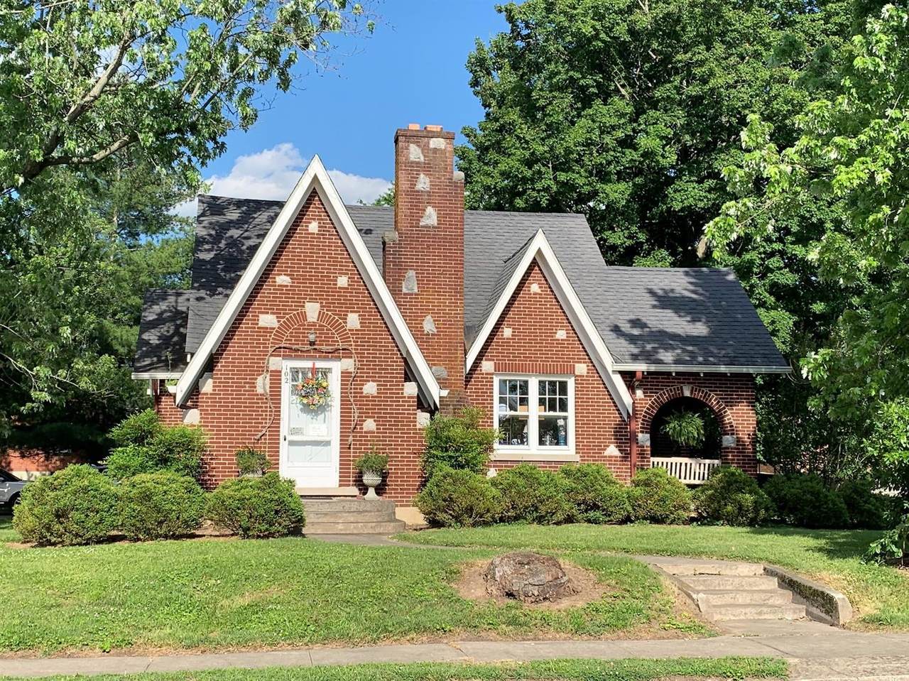 102 Bragg - Photo 1