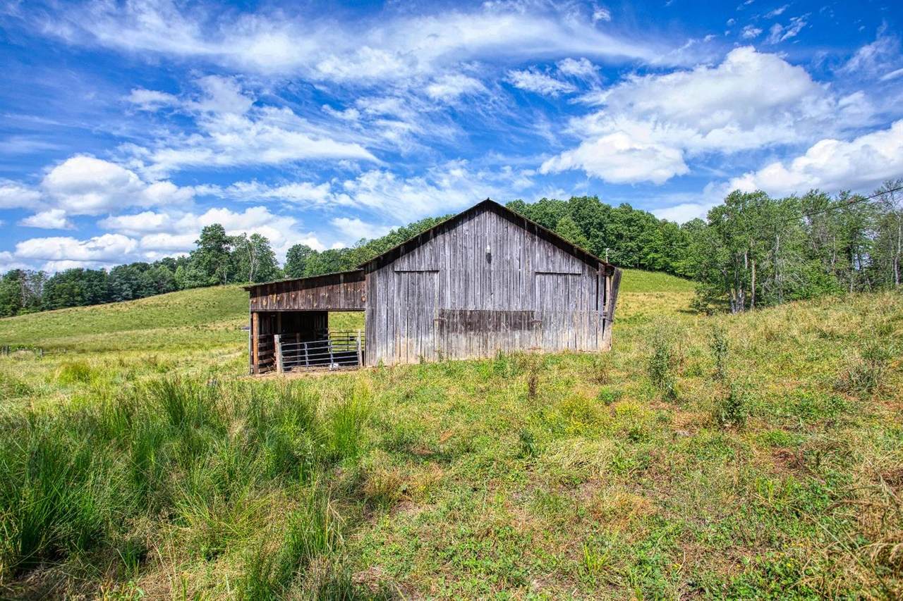 329 Hwy 746 - Photo 1