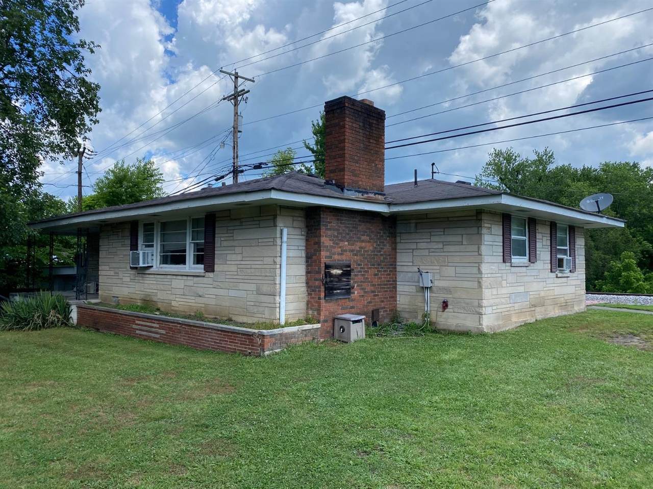 1228 Laurel Road - Photo 1