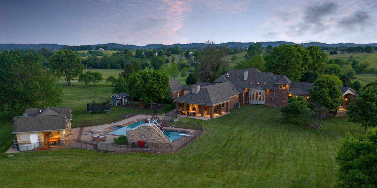 910 Irvin Road - Photo 1