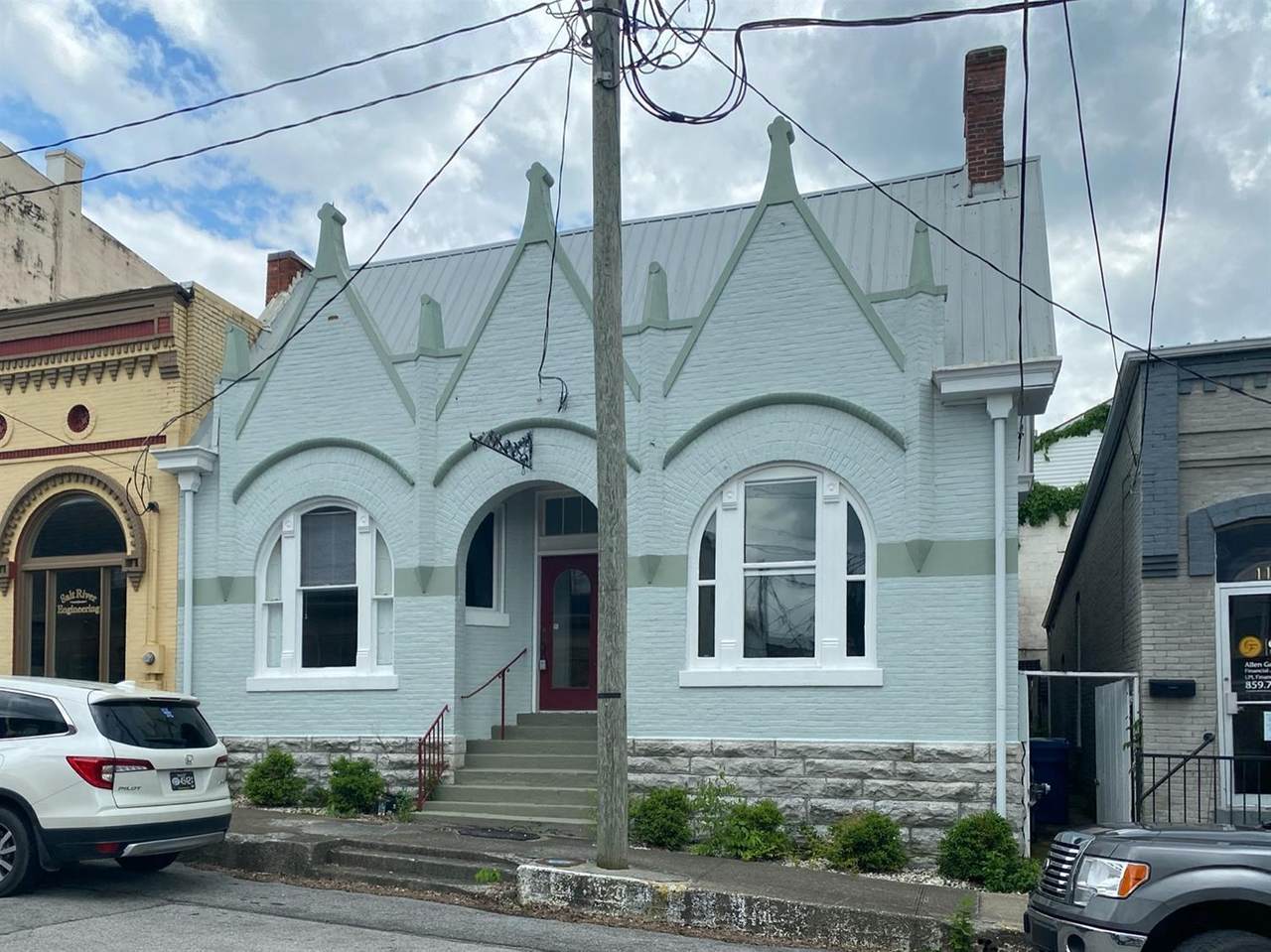 110 Poplar Street - Photo 1