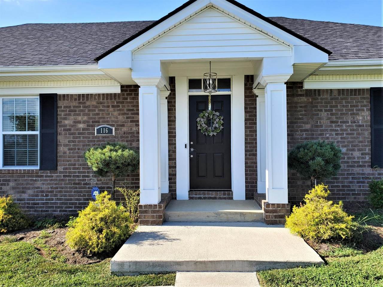 116 Gleneagles Boulevard - Photo 1