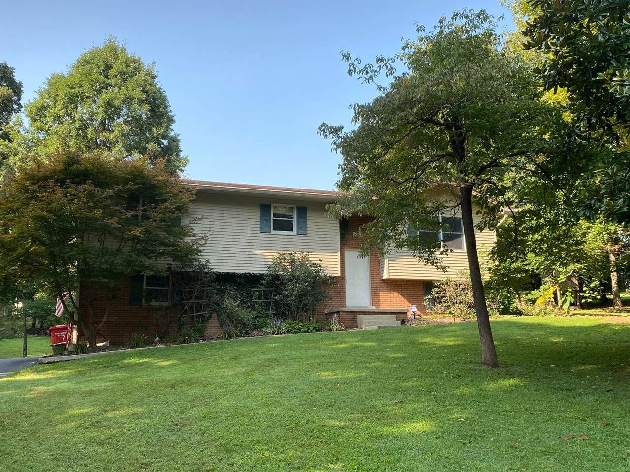 1223 Yorkshire Estates - Photo 1