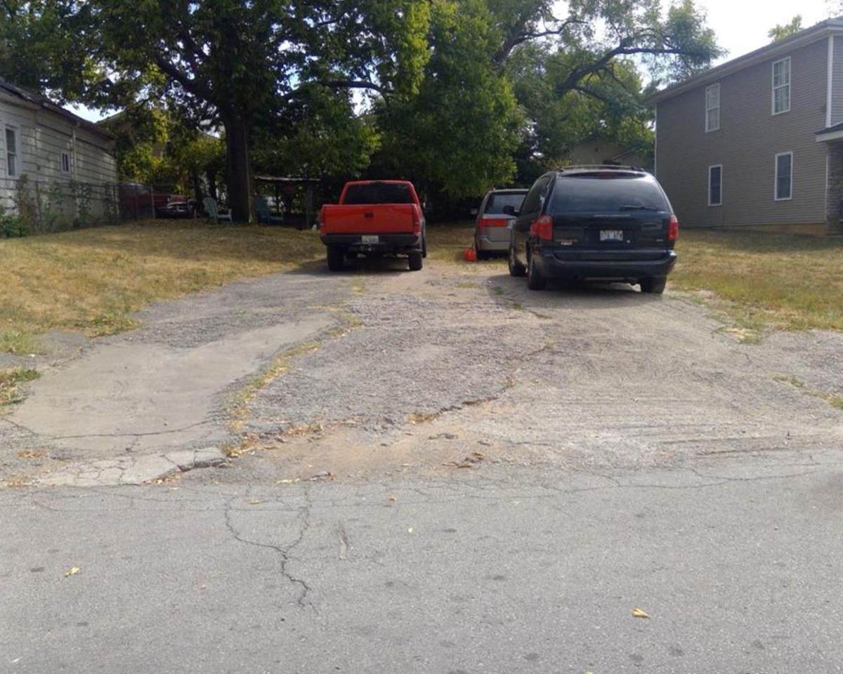 234 Perry Street - Photo 1