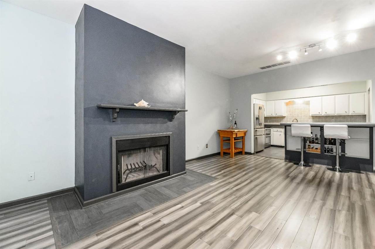 317 Bainbridge Drive - Photo 1