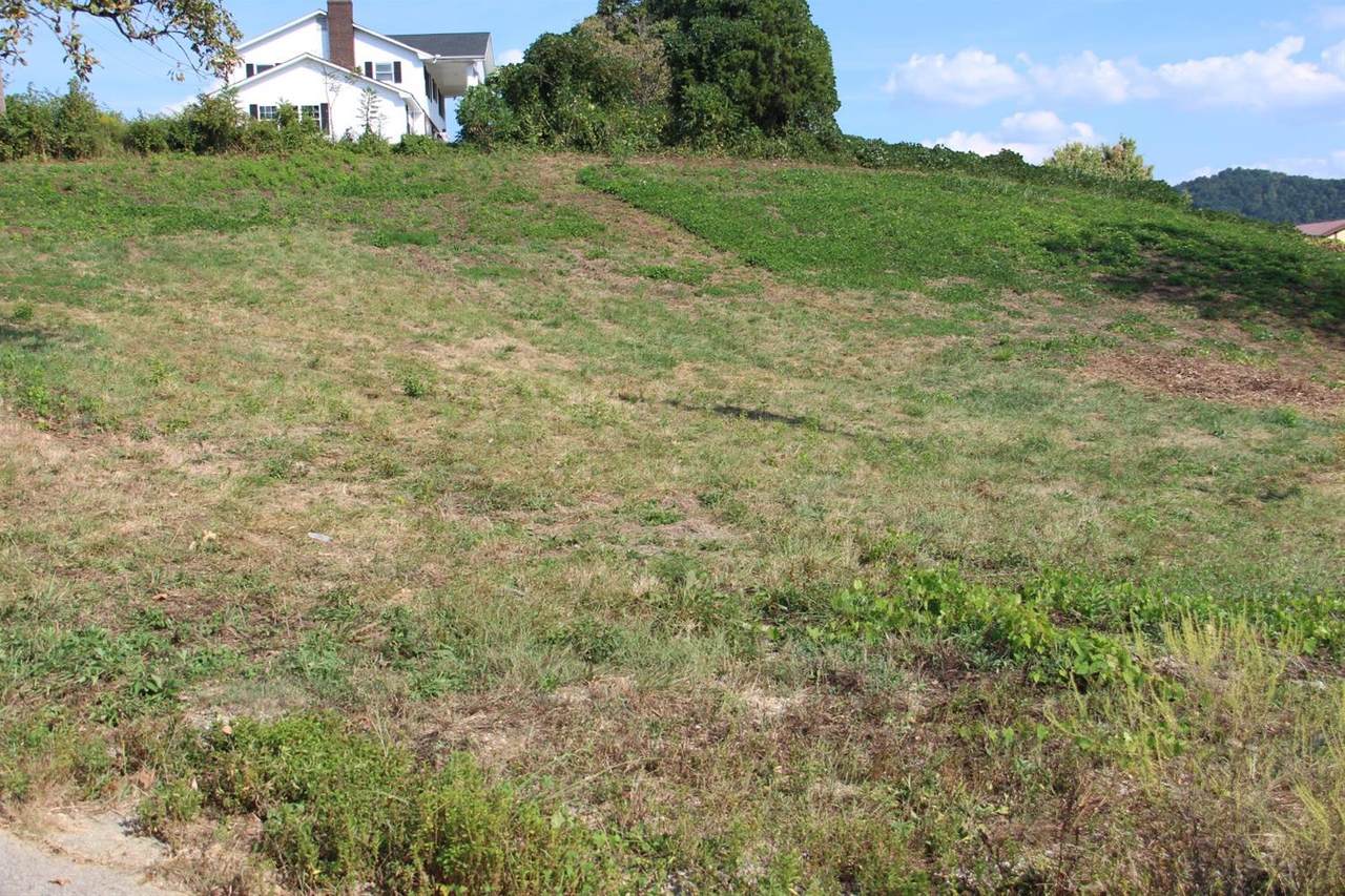 111 25W Highway - Photo 1