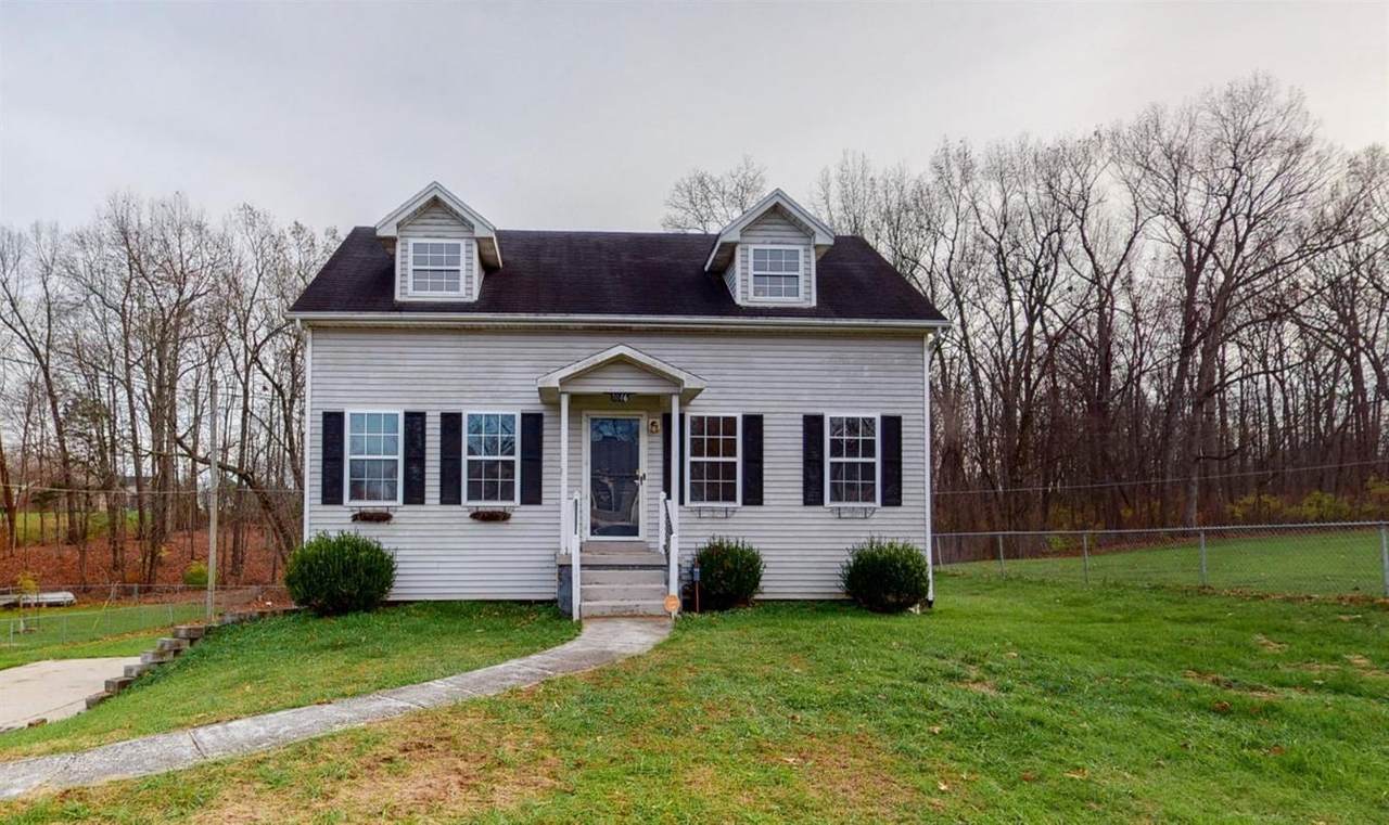 1046 Gregory Lane - Photo 1