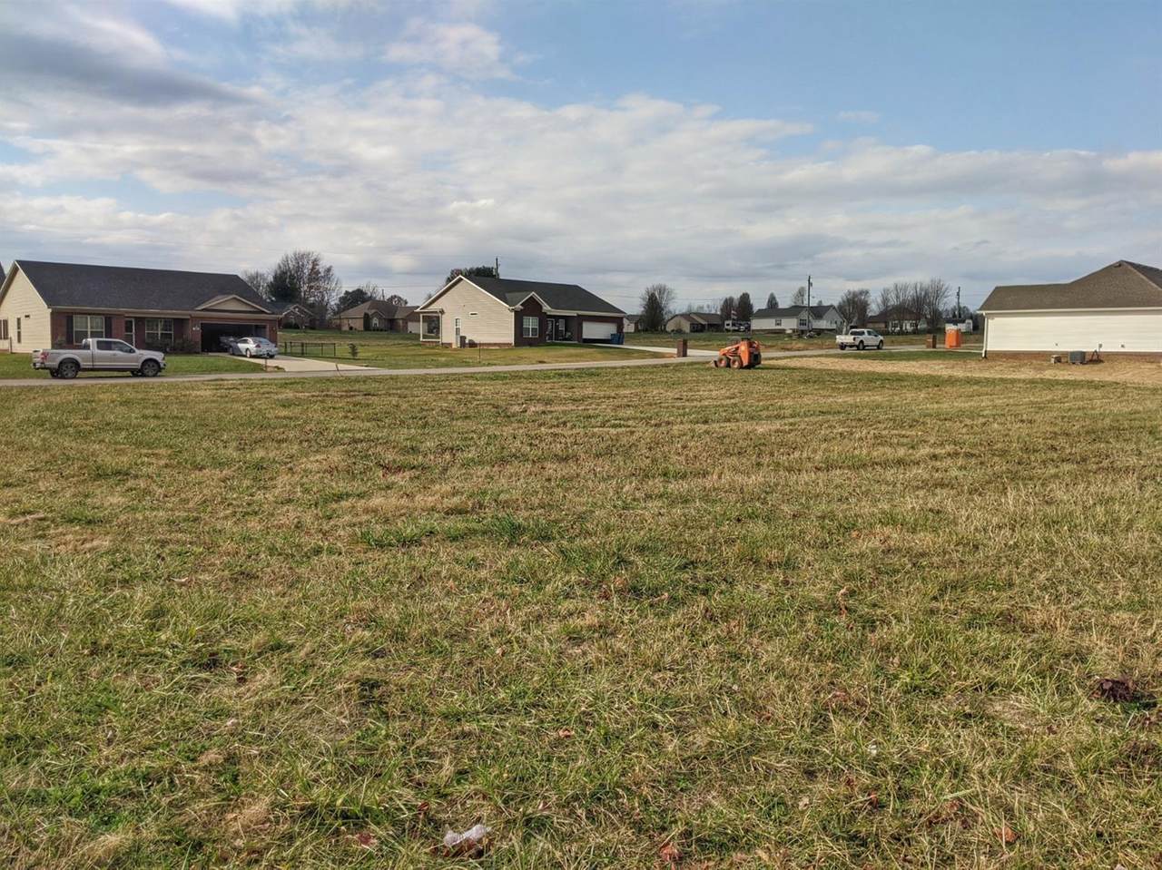 1092 Sycamore Drive - Photo 1