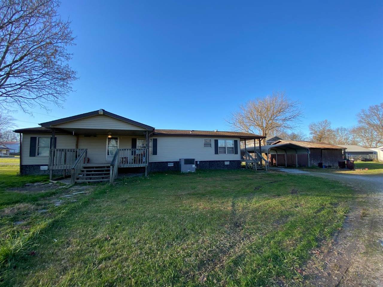 354 Hwy 6 - Photo 1