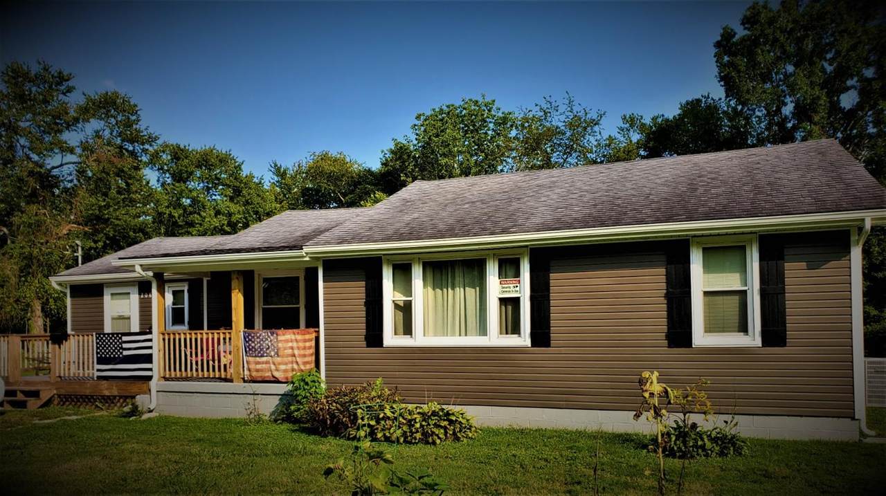 208 Dinsmore St. - Photo 1