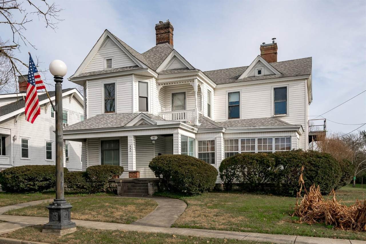351 College Street - Photo 1