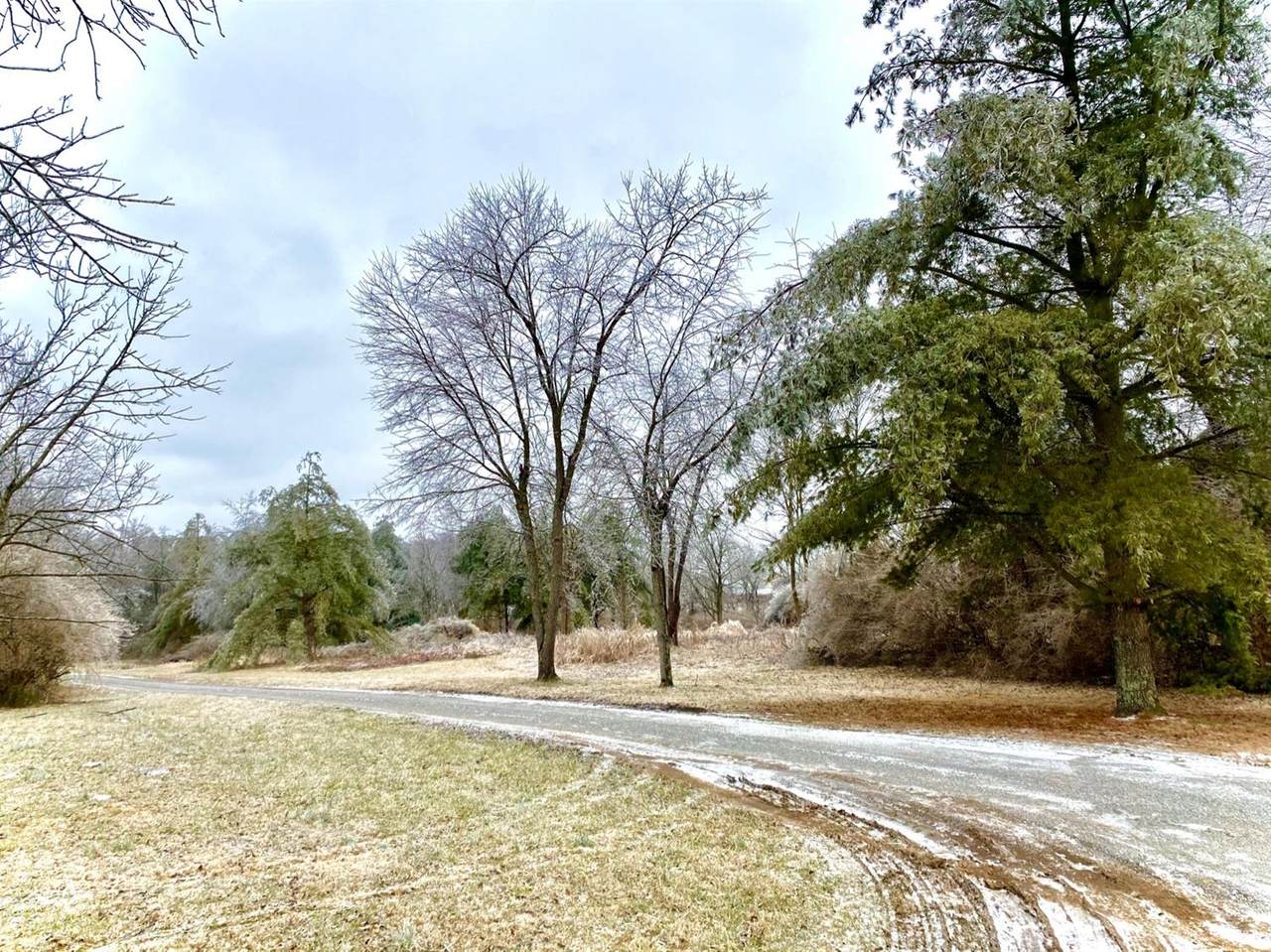 623 Main Street - Photo 1