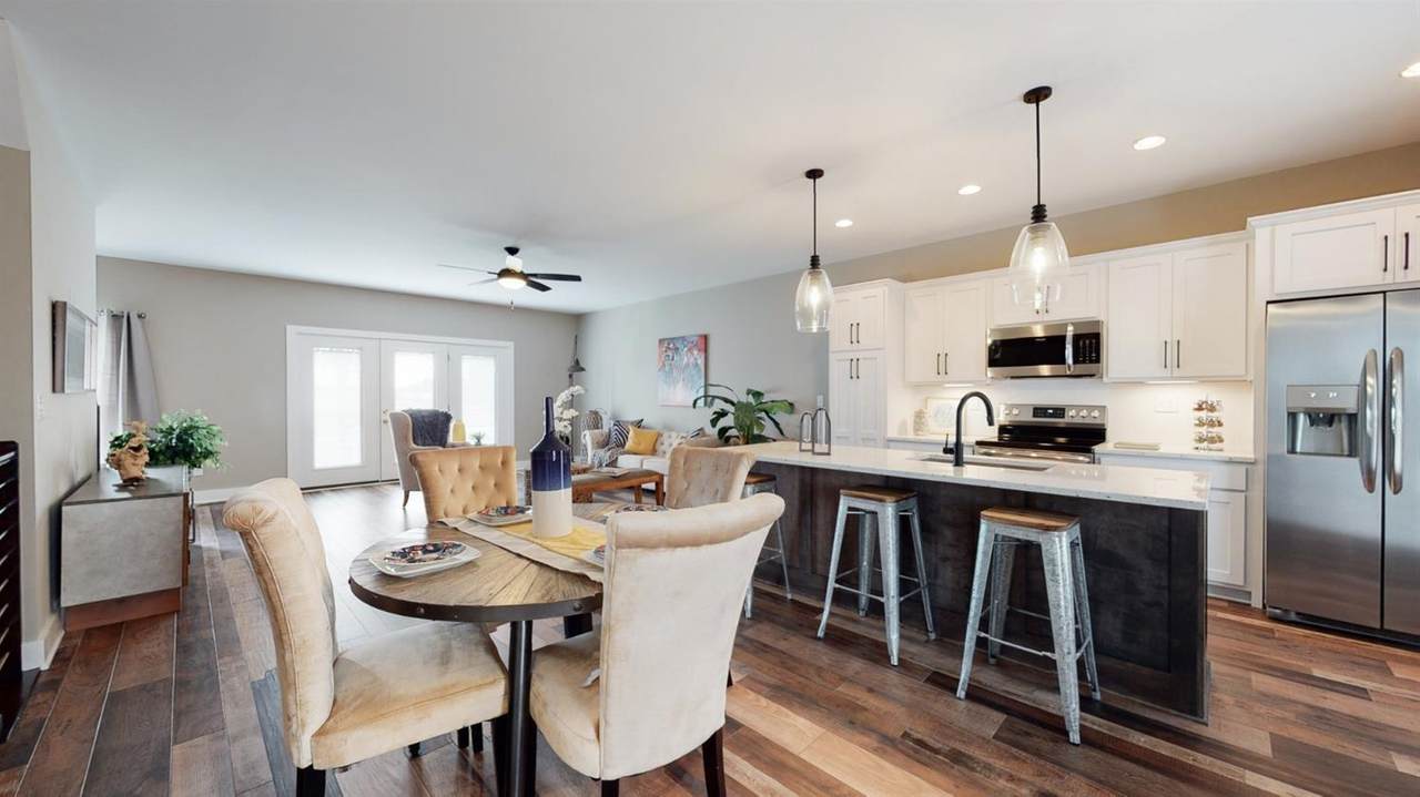 955 Tarr Trace - Photo 1