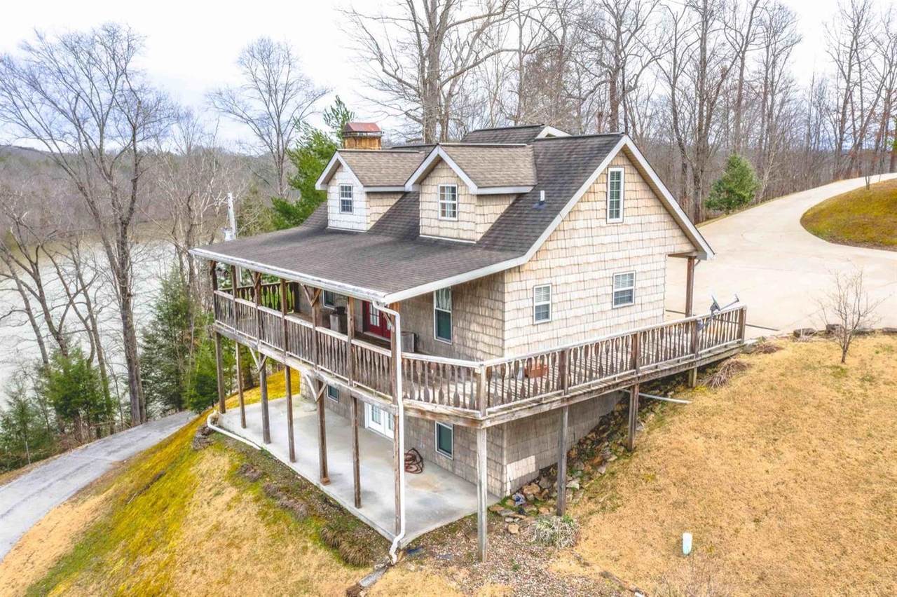 1365 Hawk Ridge - Photo 1