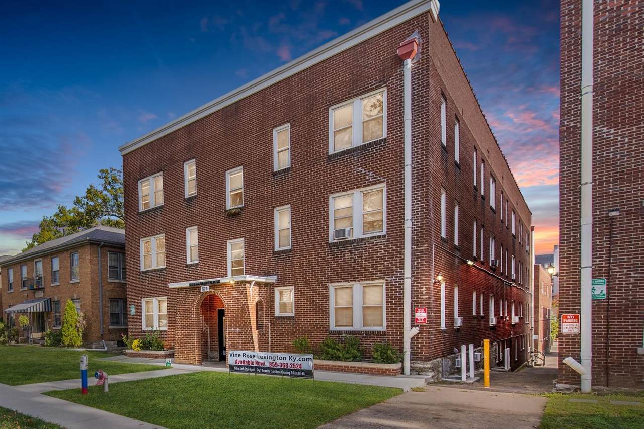 261 Lyndhurst - Photo 1