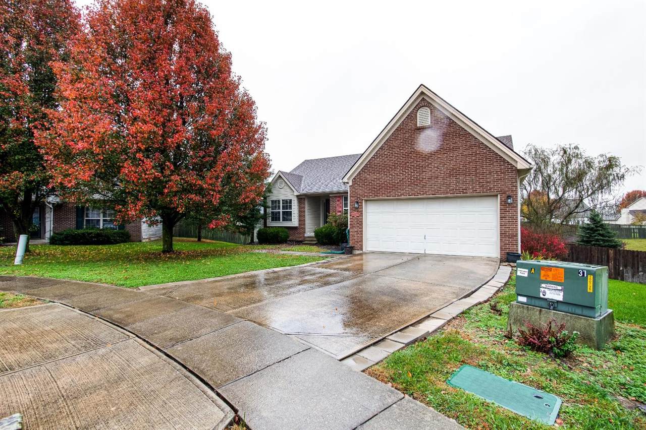 335 Wisteria Court - Photo 1