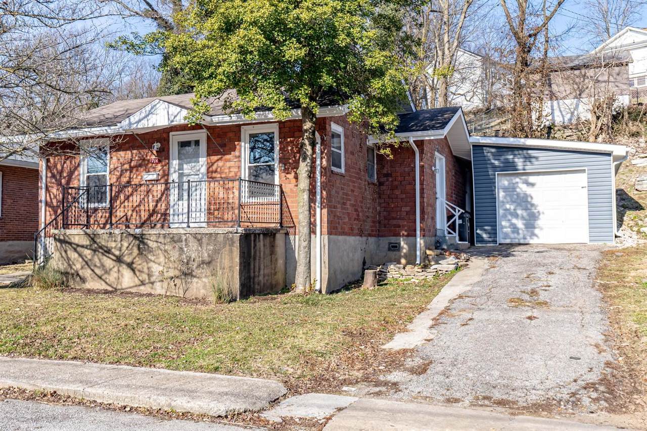 714 Brawner - Photo 1