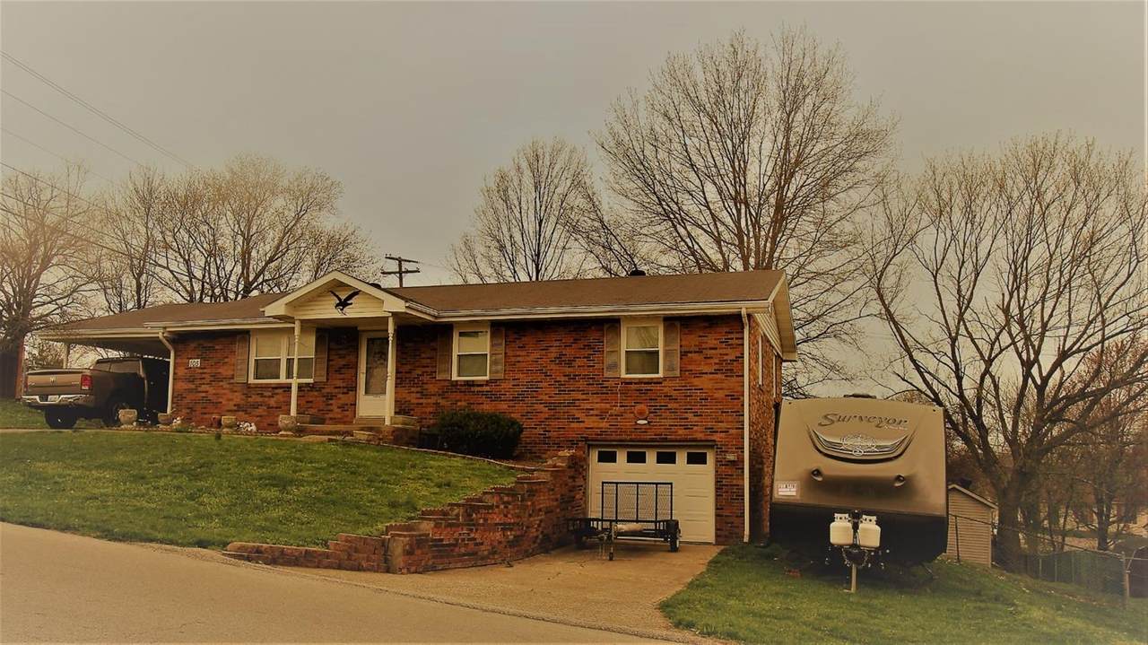 105 Larkspur Drive - Photo 1