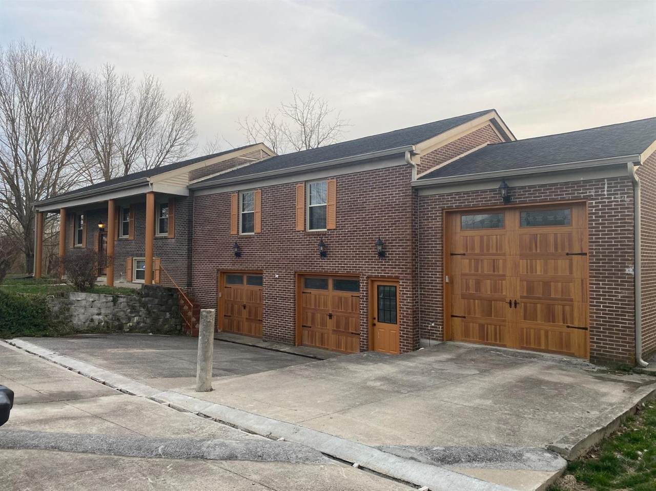 2041 Lakewood Drive - Photo 1