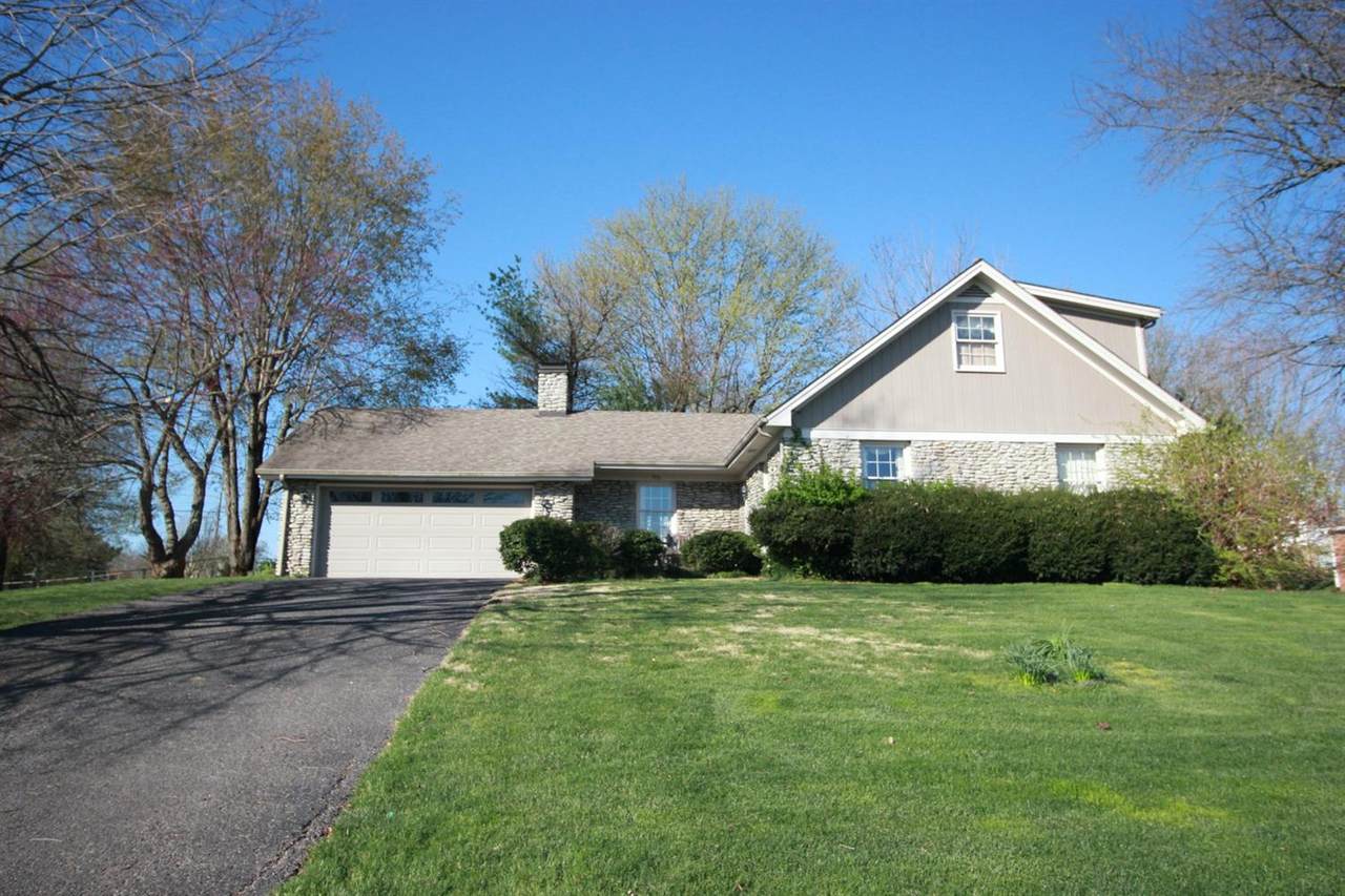 573 Valleybrook Drive - Photo 1