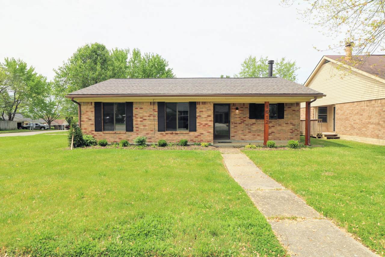 1612 Summerhill Drive - Photo 1