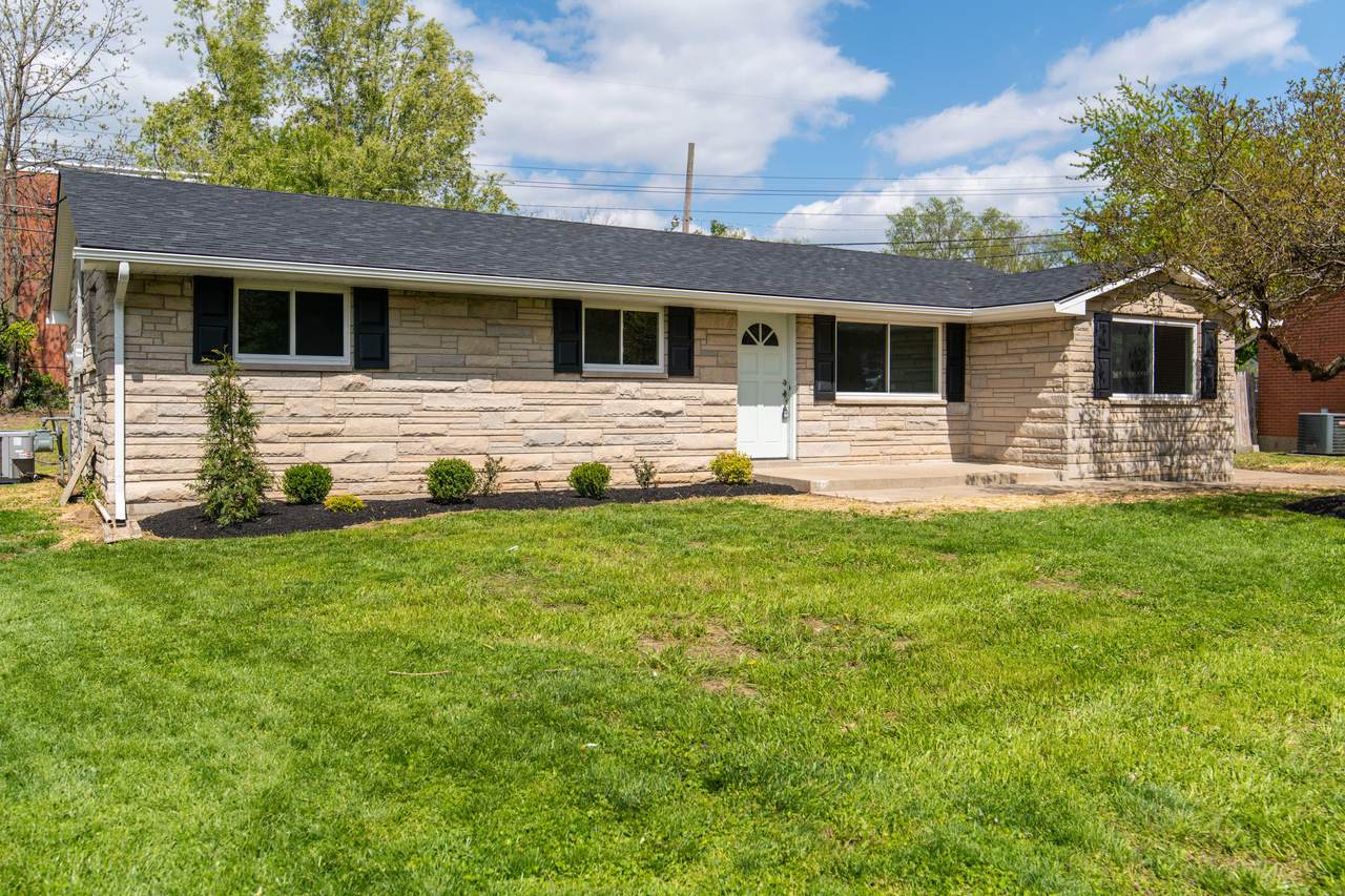 1721 Gleneagles Drive - Photo 1