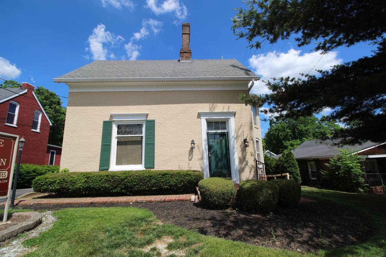 416 4TH Street - Photo 1