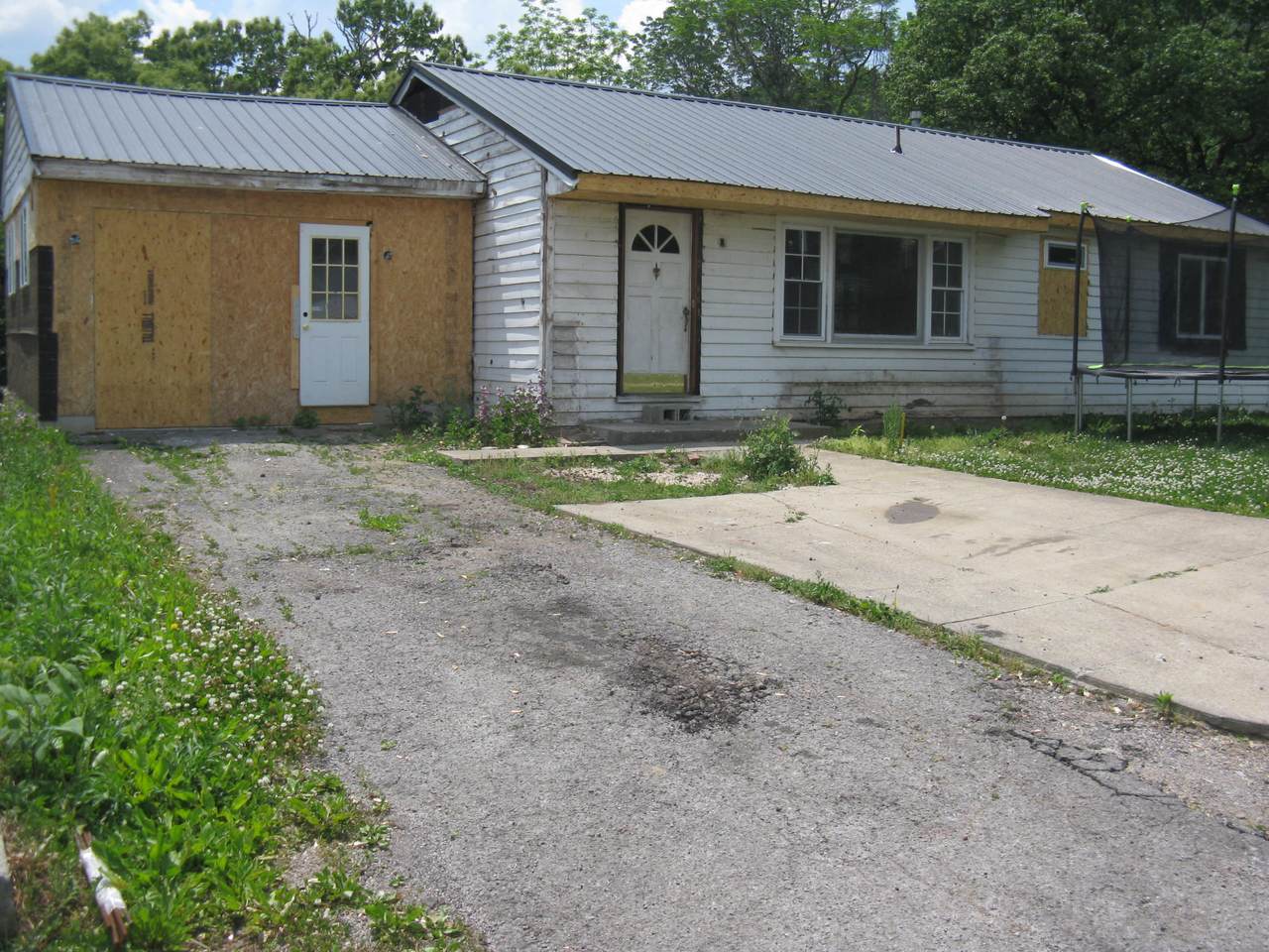 105 Lair Street - Photo 1