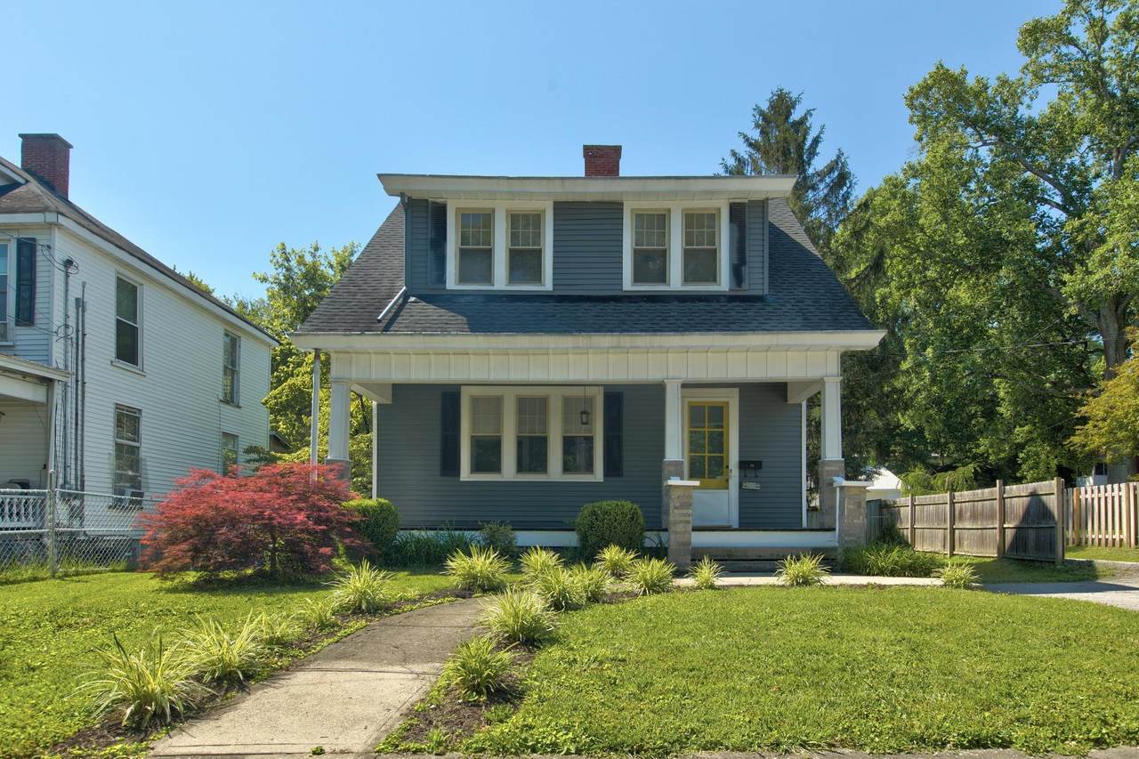 10 Johnson Avenue - Photo 1