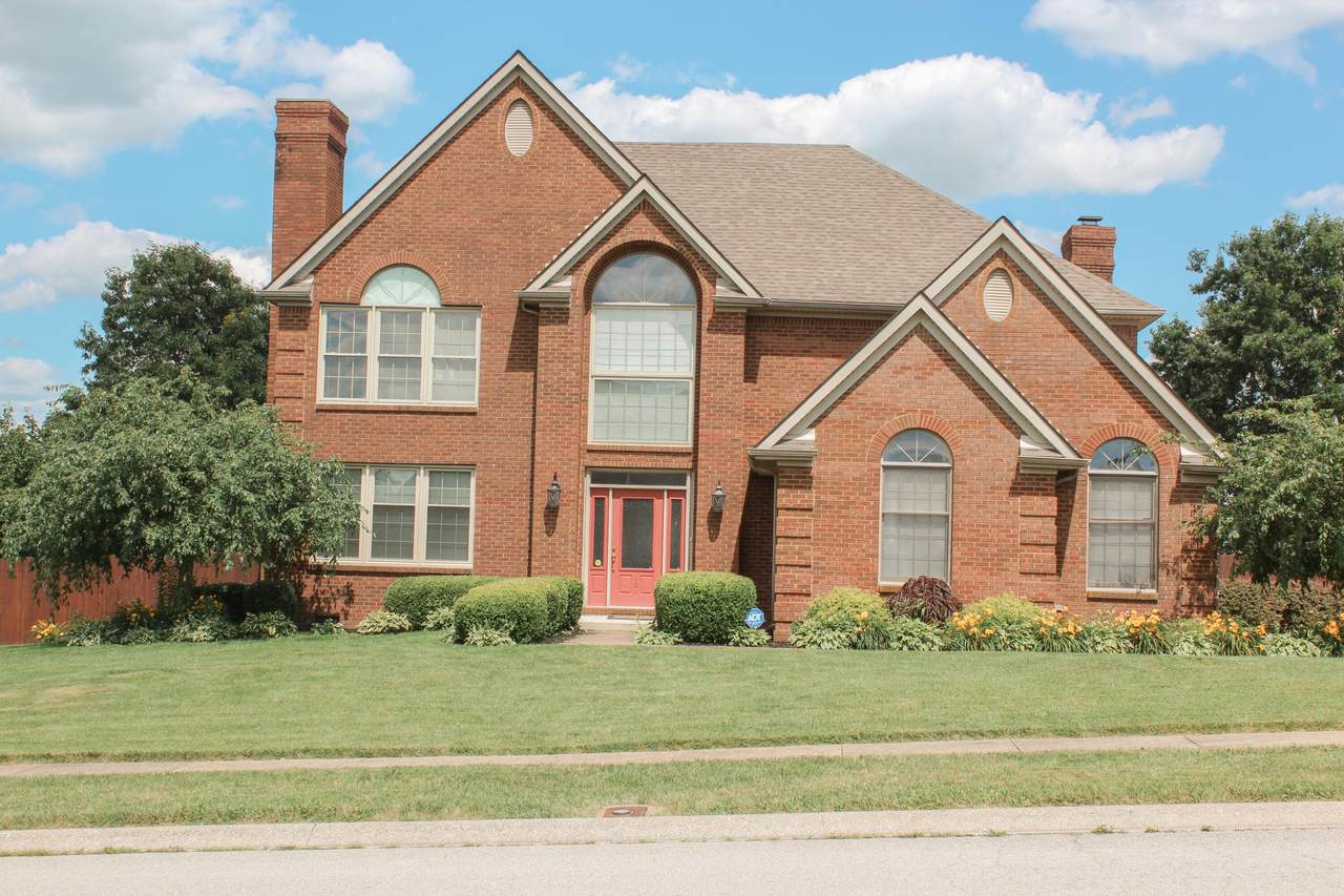 104 Brentwood Drive - Photo 1