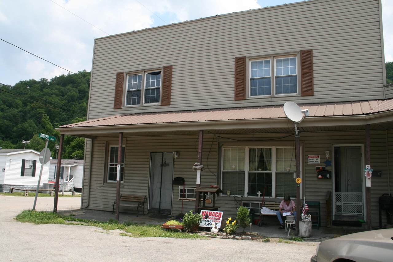 2517 Main Street - Photo 1