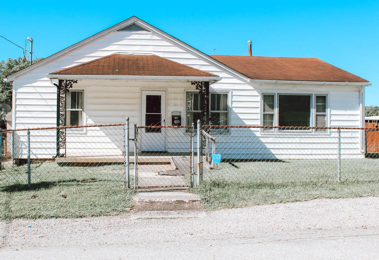 144 Linden Avenue - Photo 1