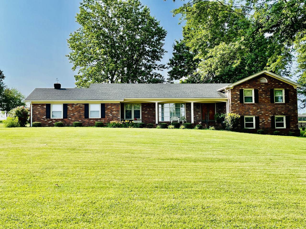 1020 Melrose Drive - Photo 1