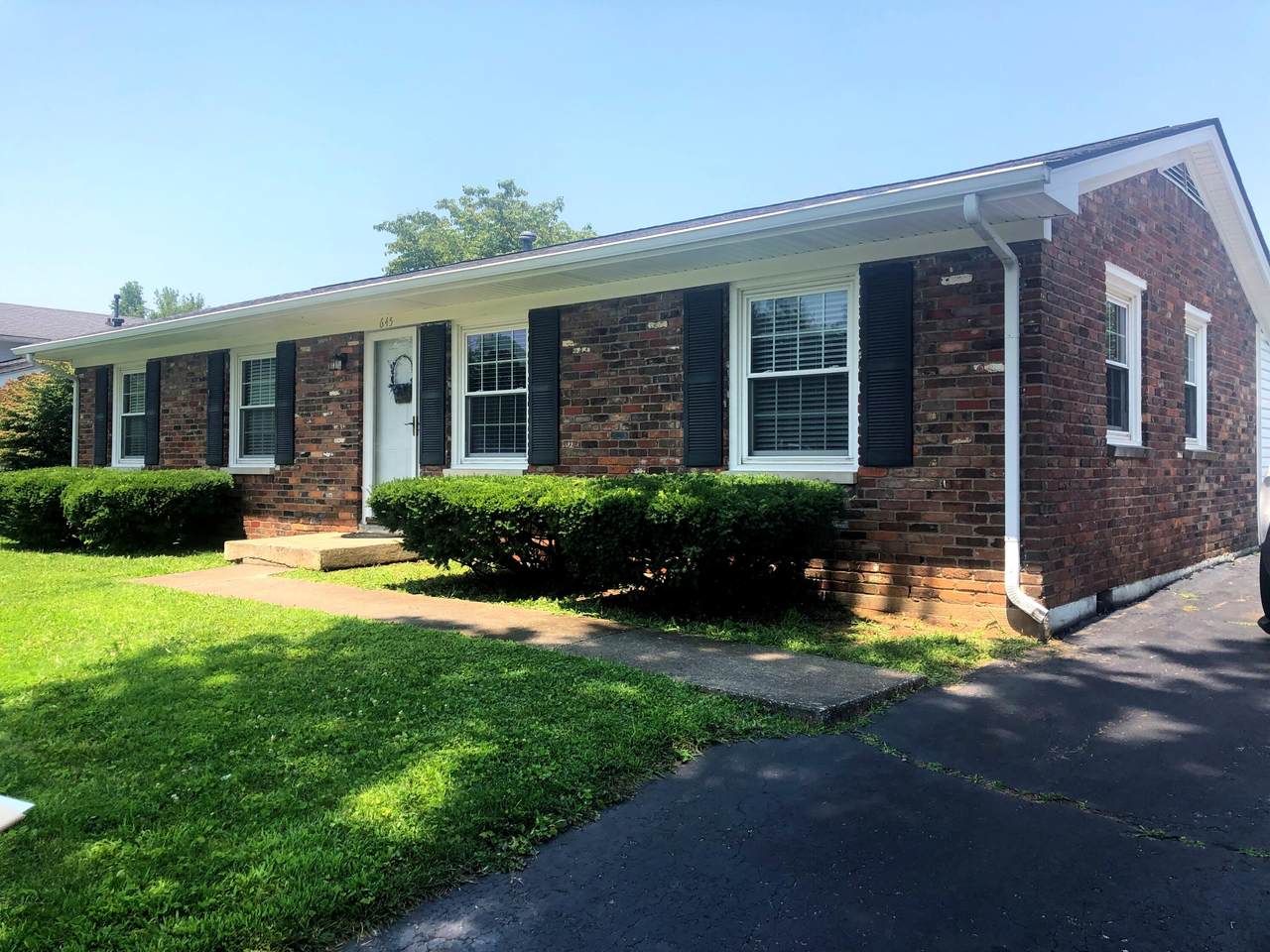645 Monticello Boulevard - Photo 1