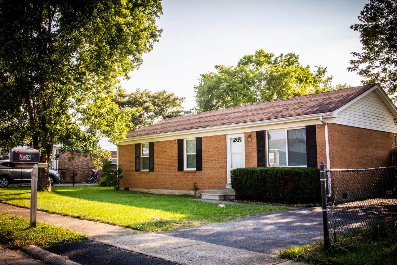 616 Longview Drive - Photo 1