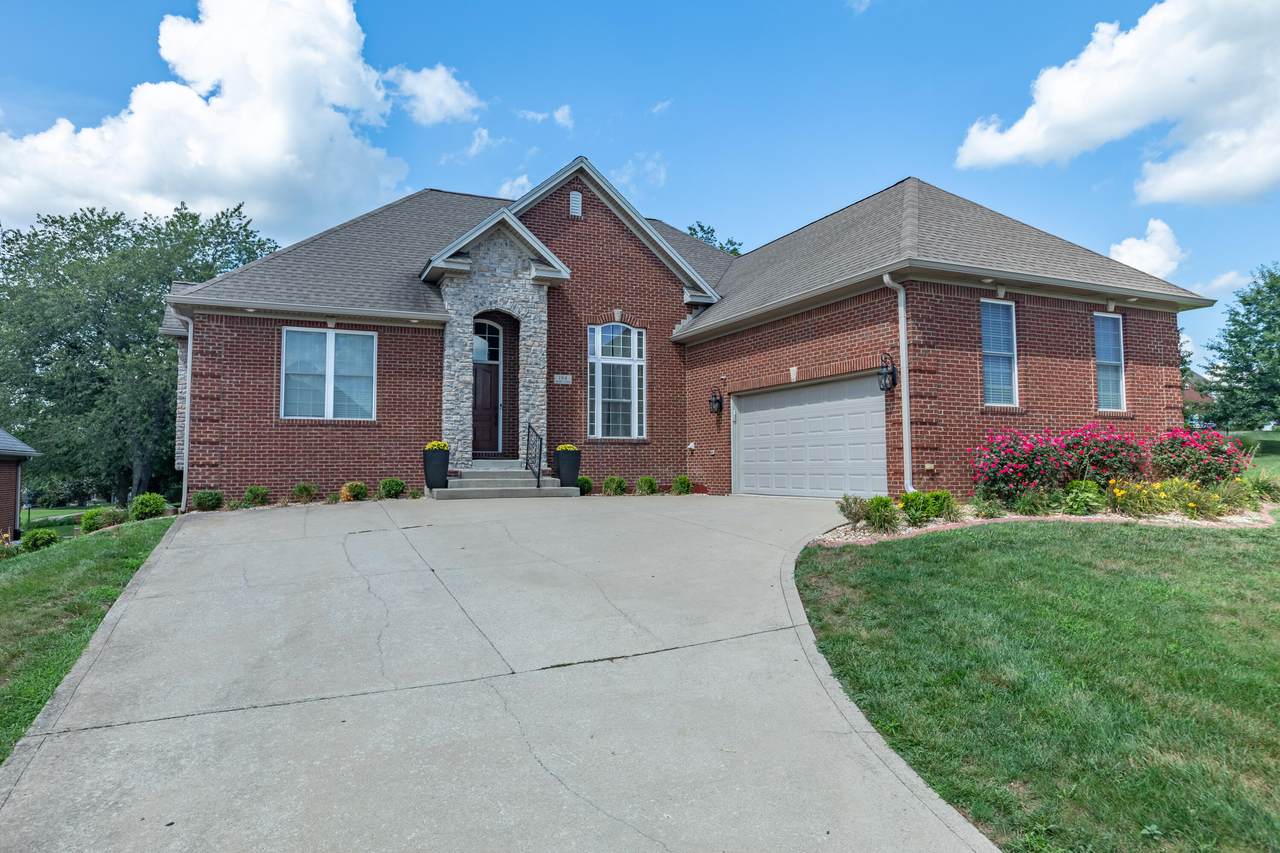 104 Mary Todd Drive - Photo 1