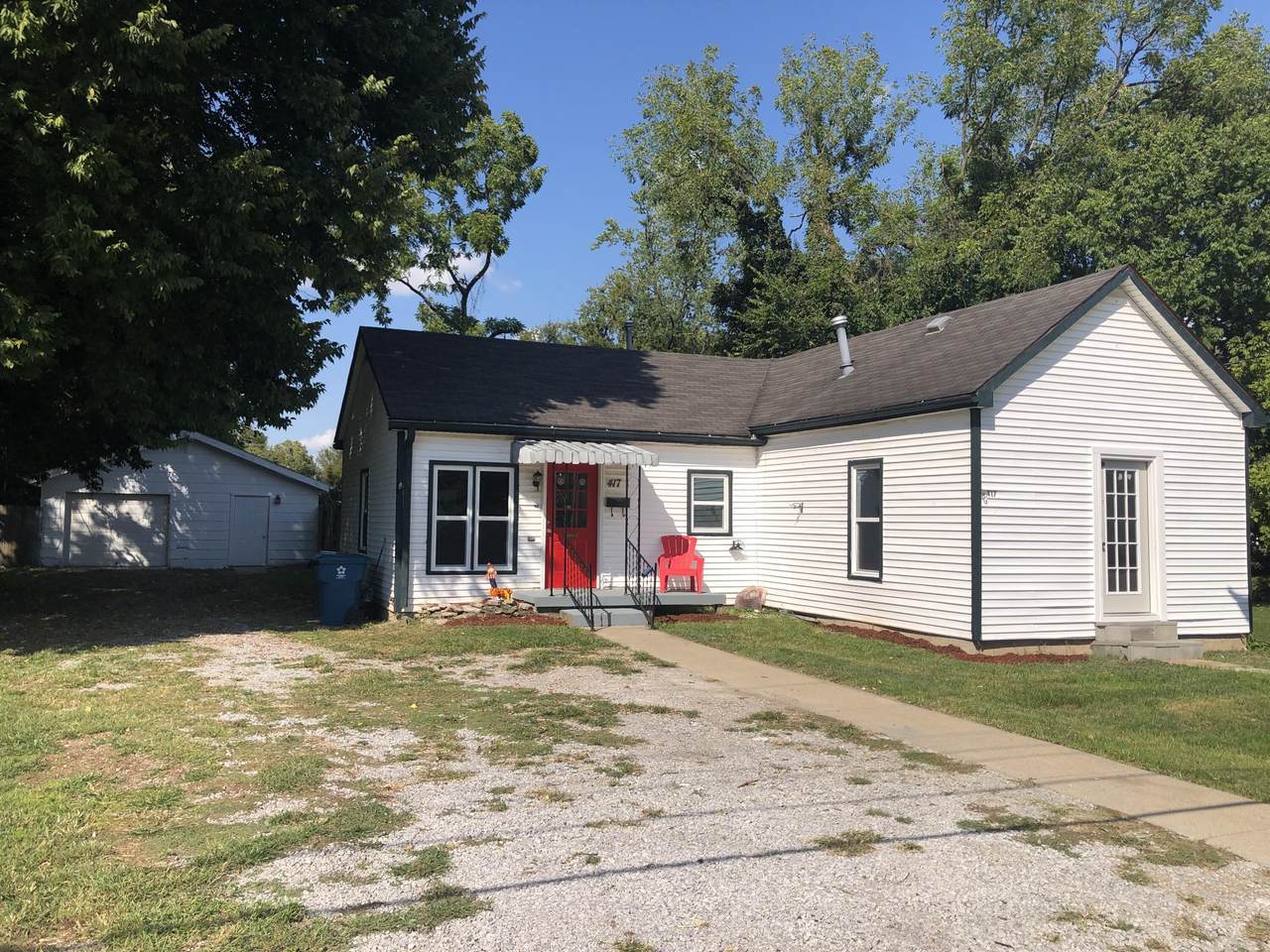 417 Broadway Street - Photo 1
