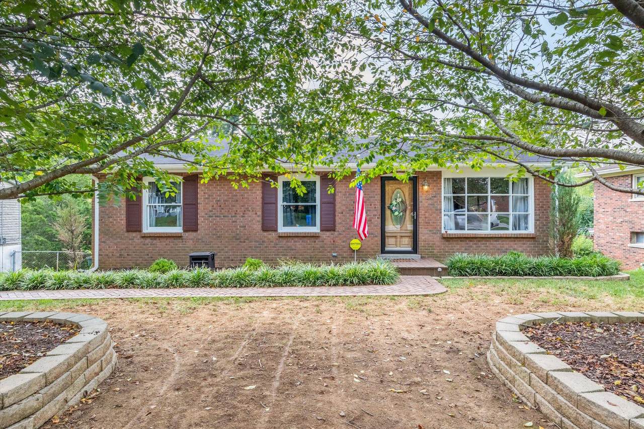 212 Tiverton Way - Photo 1