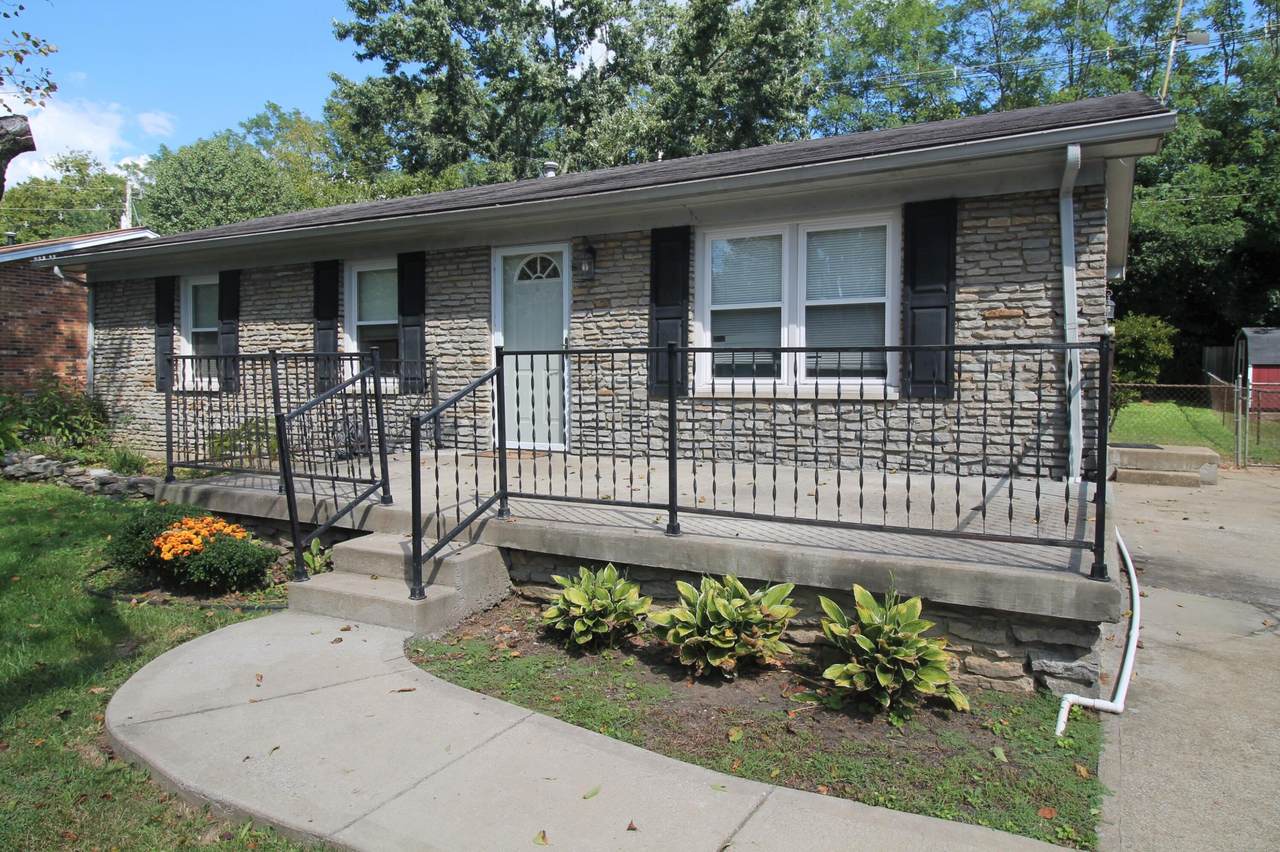 111 Brookview Drive - Photo 1