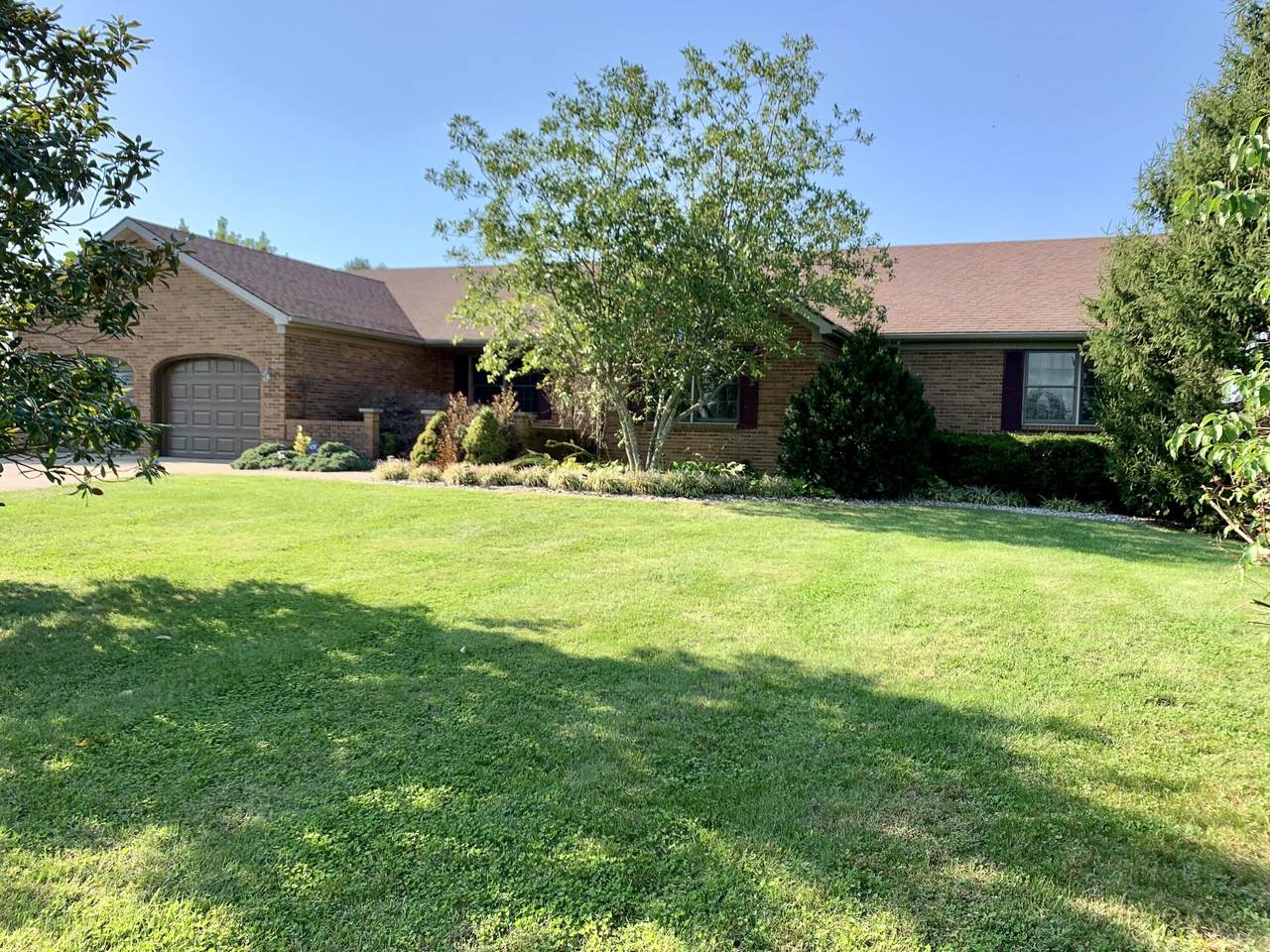 104 Whispering Hills Drive - Photo 1