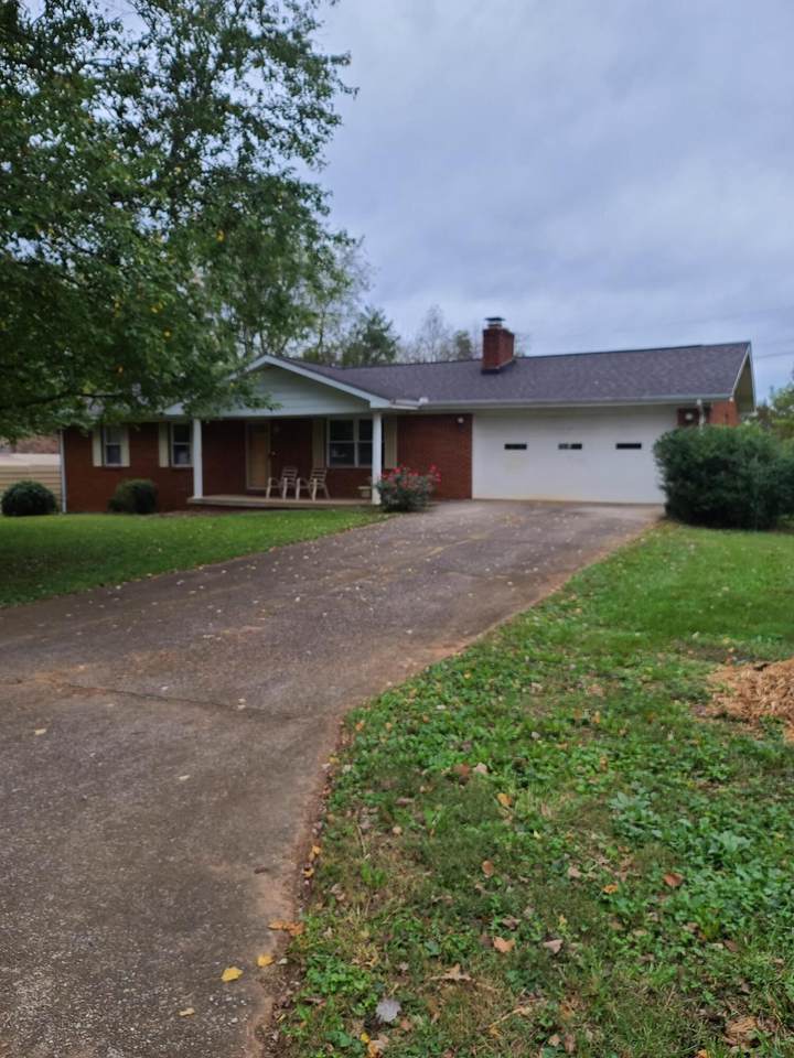 317 Waverly Lane - Photo 1
