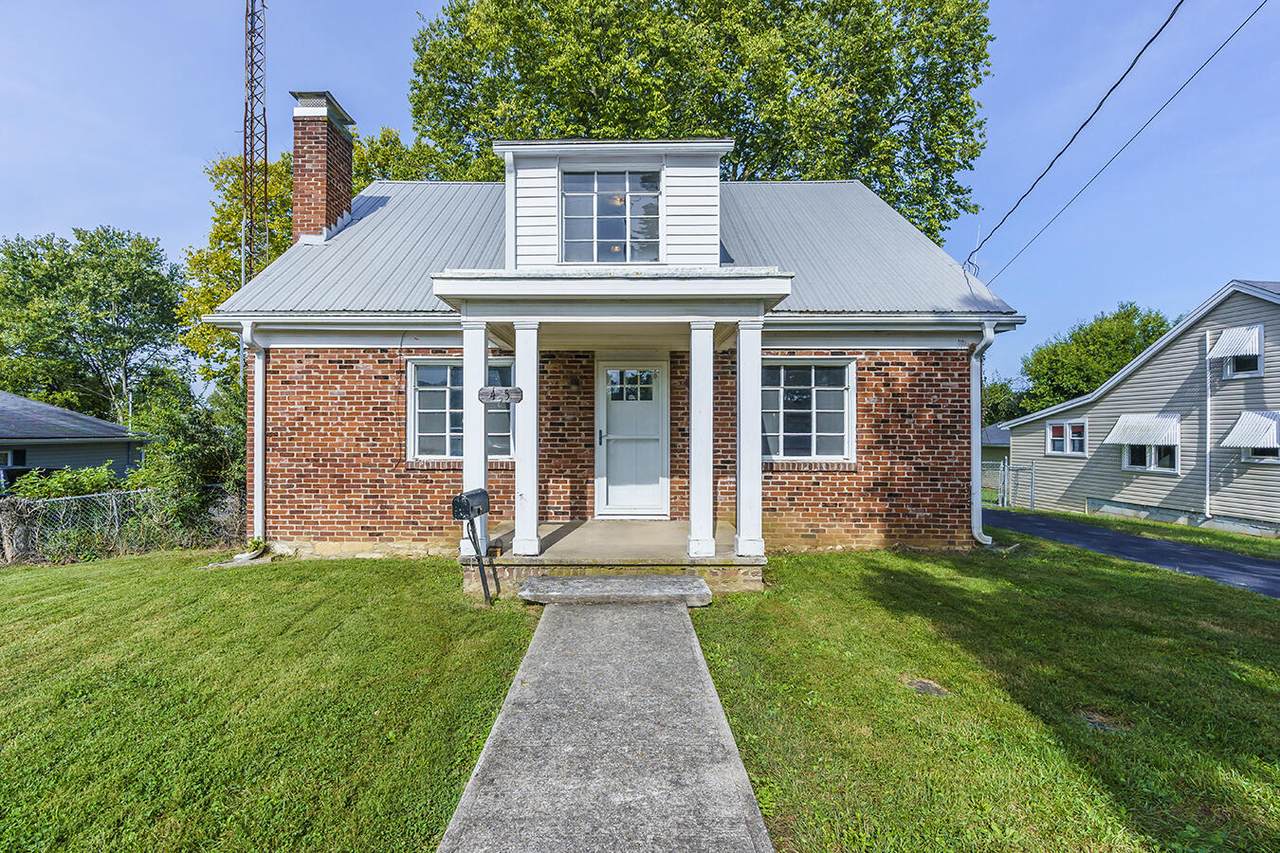 425 Bell Street - Photo 1
