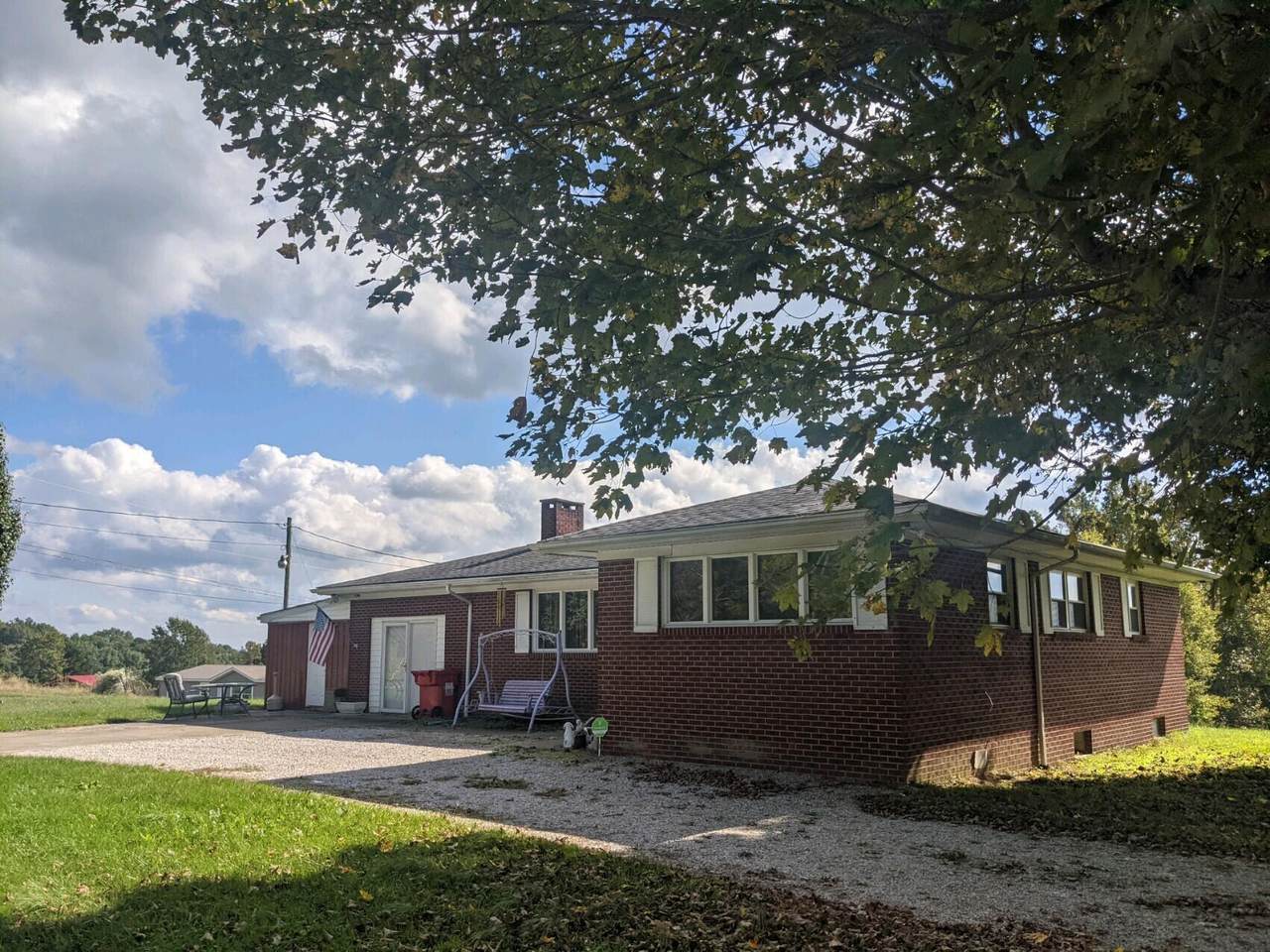 7271 Laurel Road - Photo 1