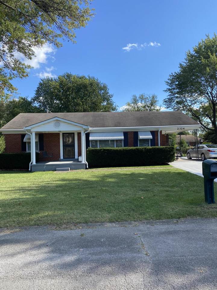 2324 Harrodsburg Road - Photo 1