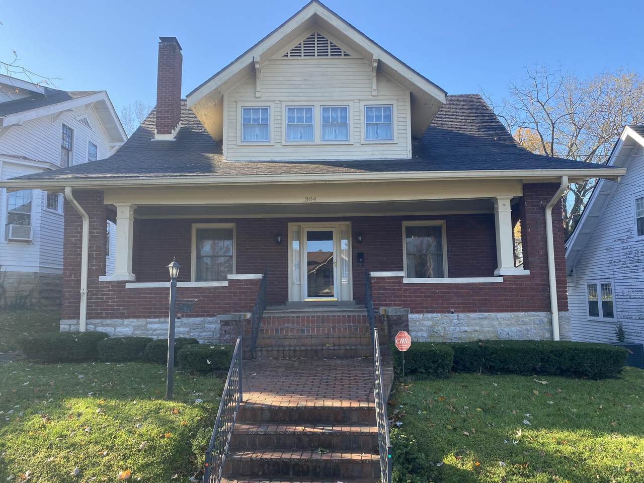 304 Hickman Street - Photo 1